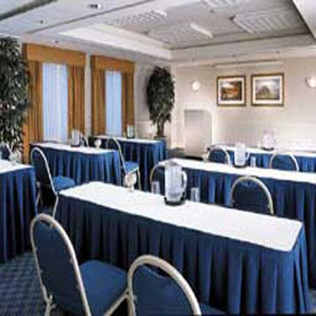 La Quinta Inn By Wyndham Victoria Facilities photo